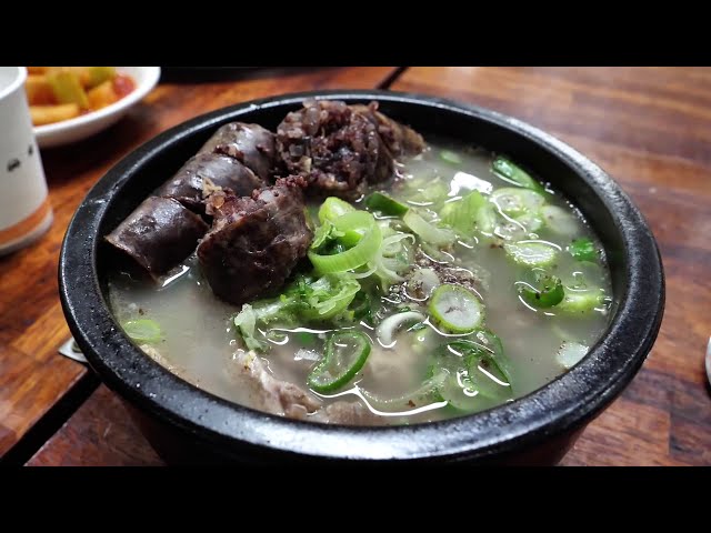 Korean pork organ dish, Sundae soup