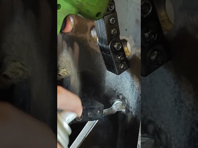 Magnetic particle inspection! #shortsfeed #weldingworld #viralvideo #shortsvideo