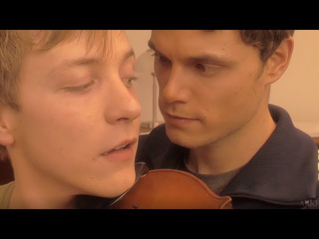 Violin - Corto LGTB - Alemania - ( 2012 )