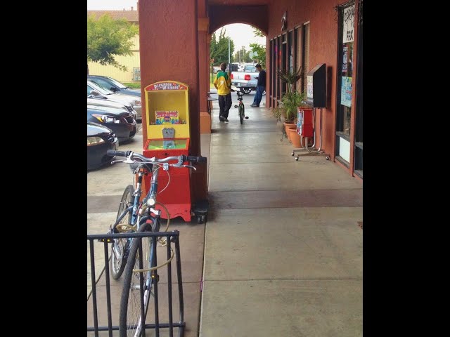 ANDAR EN BICICLETA EN LAS ACERAS además de ejemplos de ordenanzas del condado de Monterey California