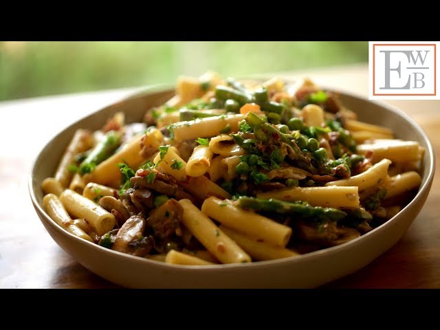 Spring Pasta with Mushrooms, Asparagus, Peas and Prosciutto