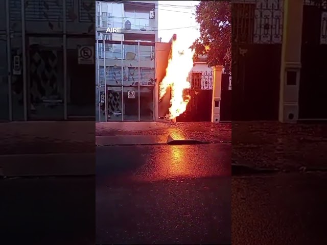 🔥 Una fuga de gas provocó el incendio de un edificio en pleno centro de Rosario