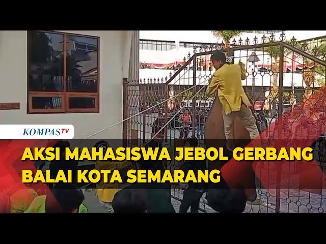 Demo Mahasiswa di Semarang Ricuh , Pagar Balai Kota Ditarik Sampai Roboh