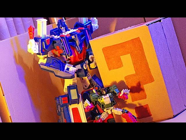 Review Reveal: KFC Citizen Stack (Ultra Magnus) VS Skullcruncher VS the Mystery Box in stop motion