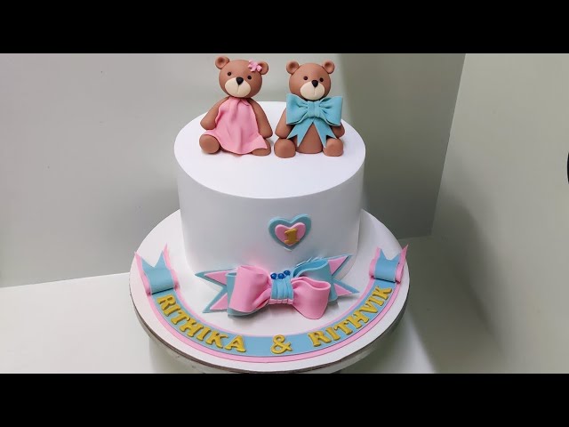 teddy bear cake