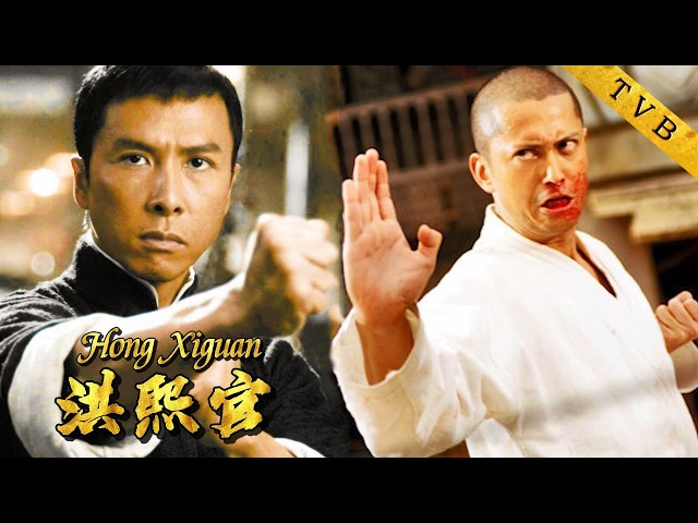 Donnie Yen battles the 18 bronze men formation, mastering an unparalleled divine skill.