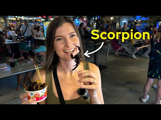 Trying THAI FOOD in Bangkok: Night Market, Bugs 🇹🇭