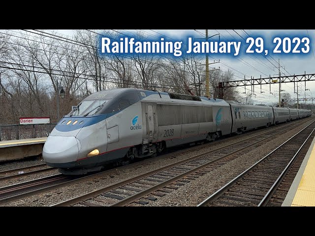 Some noon railfanning in Darien CT (1/29/2023) ft. hornshows