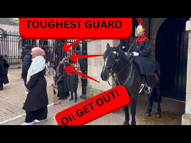 OI GET OUT! TOUGHEST KING’S GUARD.