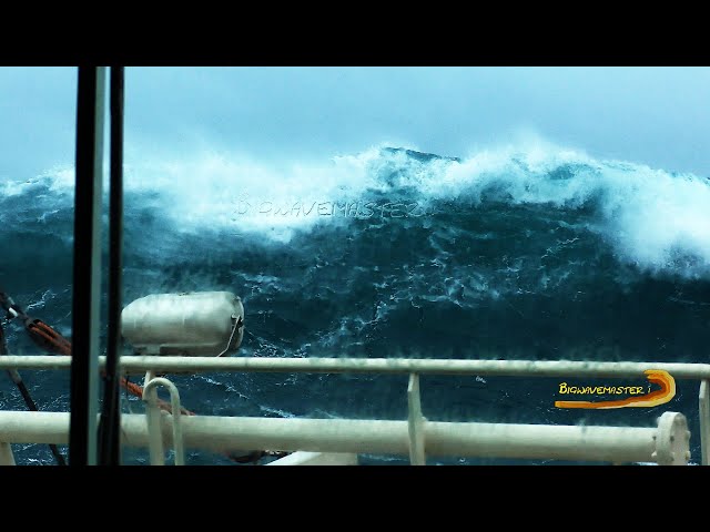 🛑 #storm at Sea  The Largest Waves on The Planet at Time of Filming. #Sea #northsea  #Waves