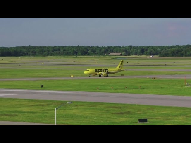 Spirit Airlines enforcing dress code on flights, bans "lewd and offensive" clothing