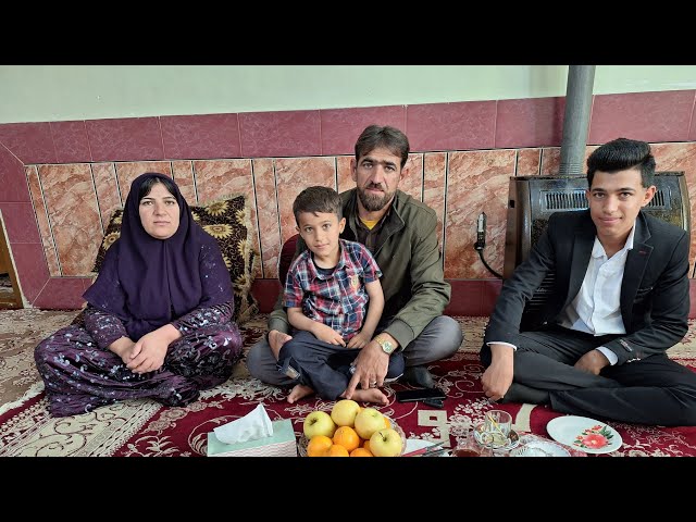 "Arsalan's meeting with his sisters Maryam and Medina in the city"