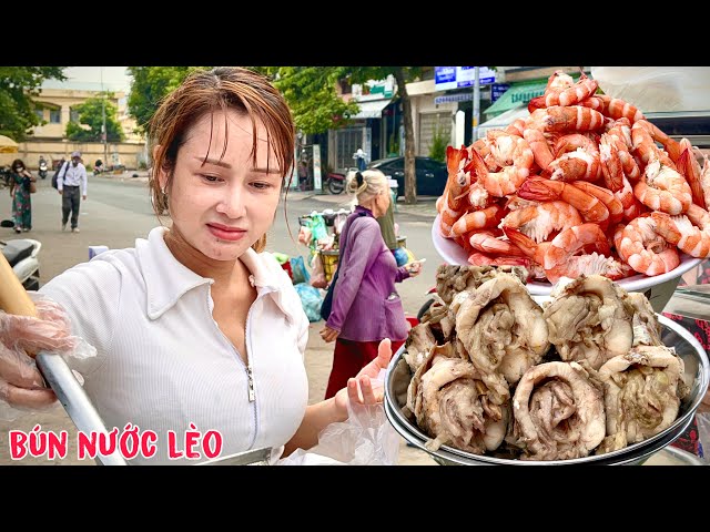 EM GÁI DỄ THƯƠNG BÁN BÚN NƯỚC LÈO SÓC TRĂNG TÔM ĐẦU CÁ MỚI NỔI SÀI GÒN I HiepVlog #1