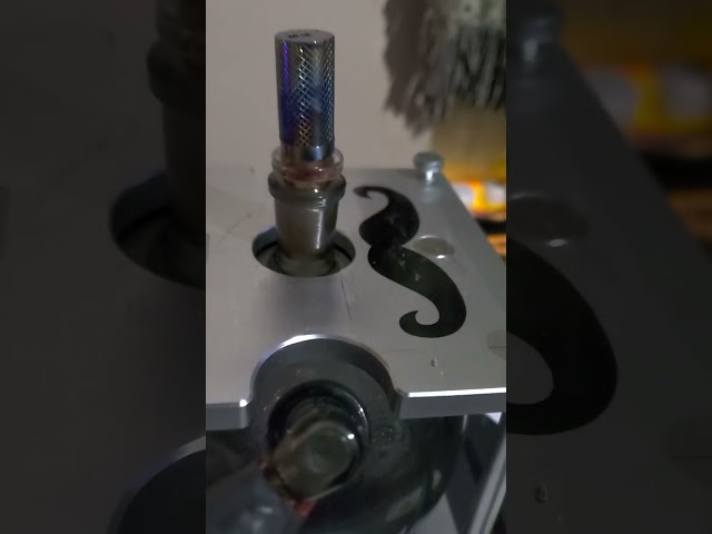 Dani/Dynavap ball vape head on the bong with a 14/10 adapter