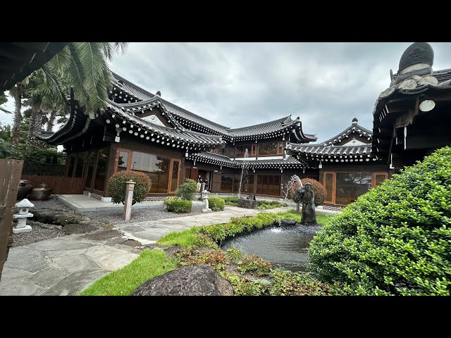 "Staying in a Traditional Korean House “ ~ Hanok