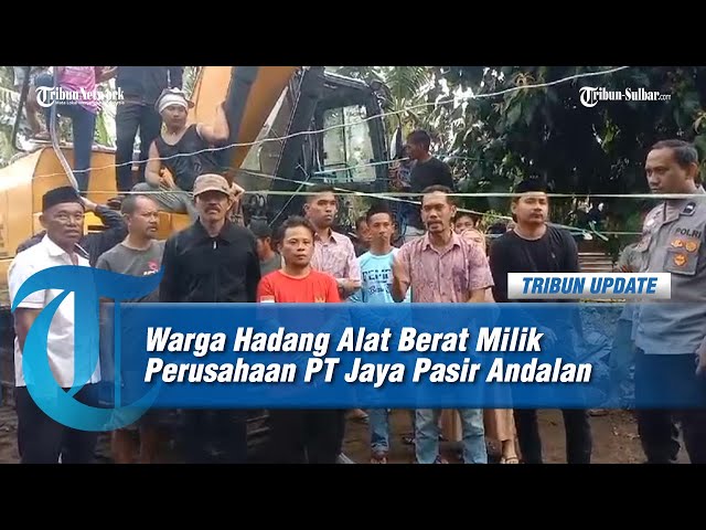 Warga Desa Kalukku Barat Hadang Alat Berat Milik Perusahaan PT Jaya Pasir Andalan