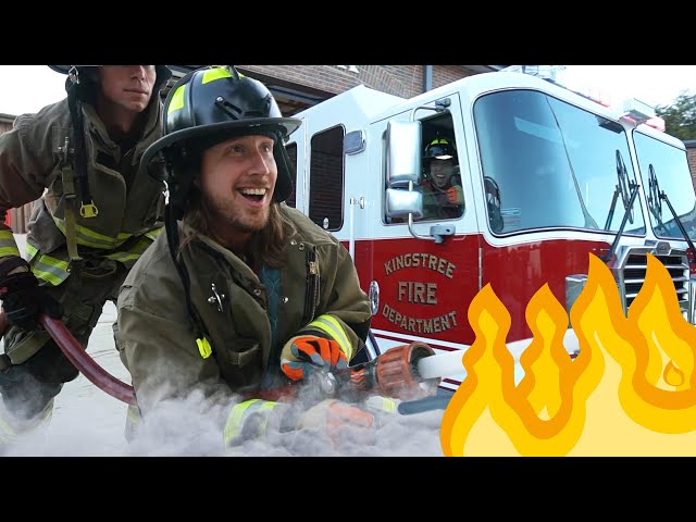 Handyman Hal works at Fire Station | Explore Fire Truck for Kids