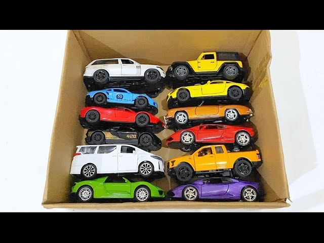 BOX FULL OF Model Cars /Honda Civic, Bugatti Divo, McLaren 650s, Audi Rs7, Ford Raptor, Ferrari sf90