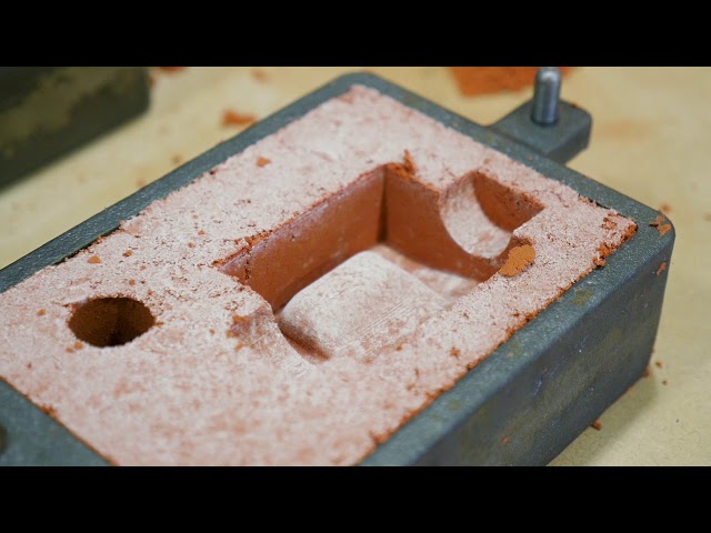 Casting Metal: showcasing the basics of casting and the Casting is the future Foundry Kit