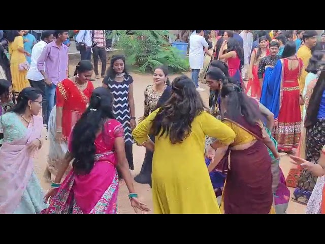 bathukamma dance