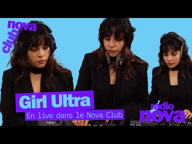 Girl ultra en live dans le Nova Club de David Blot