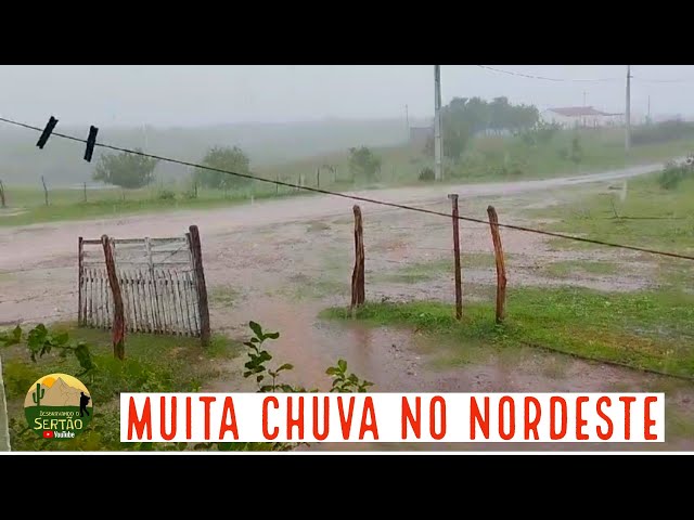 Chuvas em Municípios do Nordeste de a poucos instantes v149