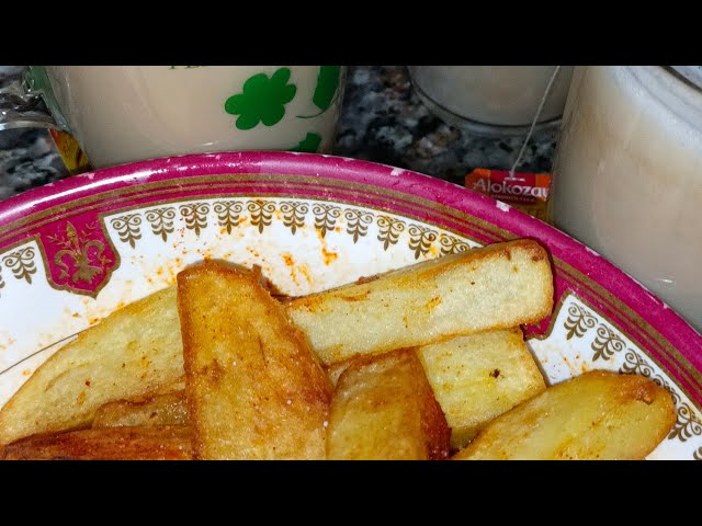 Raining in Dubai ⛈️ ☔🌧️❤️Making Delicious Tea Time Snacks 😋👍❤️