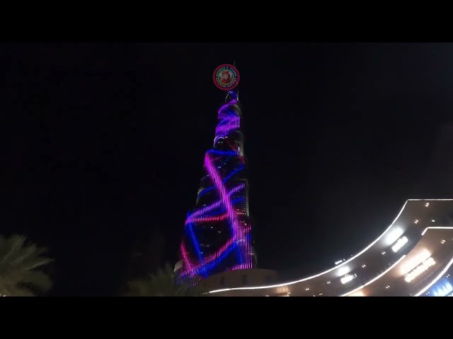 BURJ KHALIFA AT NIGHT PLUS THE BEAUTIFUL WATER SHOW