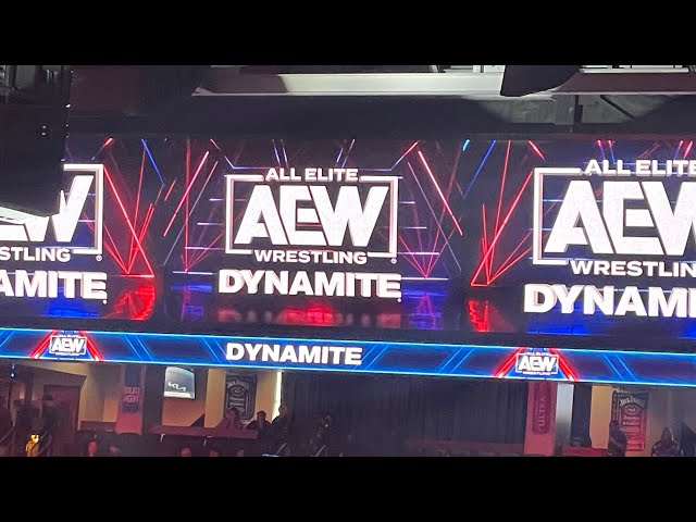 MY FIRST AEW DYNAMITE 🧨 LIVE SHOW!!!