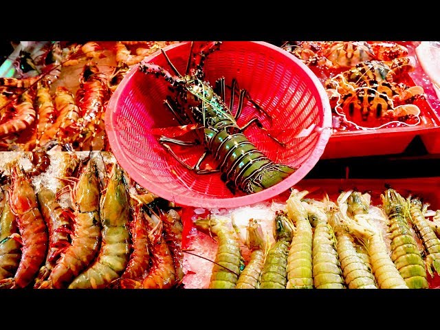 PHUKET FOOD: A Street Food SEAFOOD FEAST in Patong. Banzaan Night Market Phuket Thailand