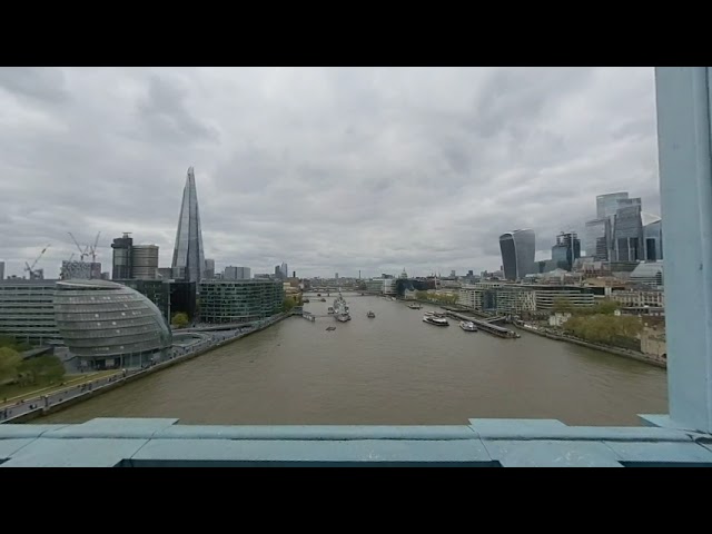 Tower Bridge - North Walkway View VR180