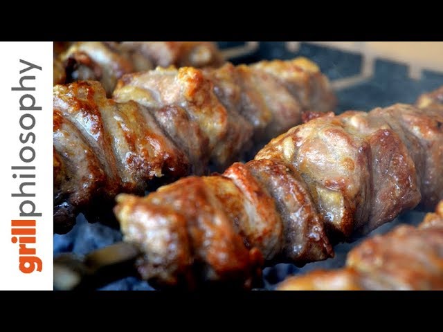 ΚΛΑΣΣΙΚΑ ΧΟΙΡΙΝΑ ΚΟΝΤΟΣΟΥΒΛΙΑ - Classic pork skewers