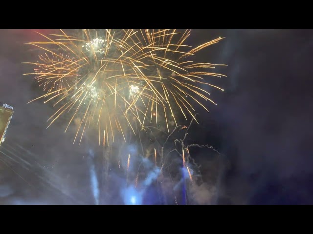 UHD HDR Салют Ереван (fireworks yerevan ; հրավառություն Երևան)