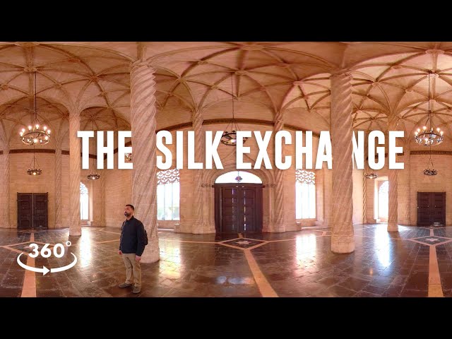 Escape Now: Valencia's Silk Exchange in 360° VR | A Gothic Architectural Guided Tour