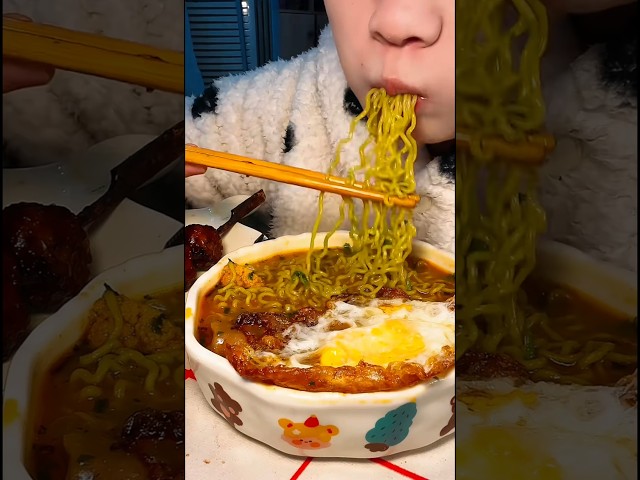 satisfying eating videos asmrspicy food😘| hot and spicy korean noodleseating challenge #shorts