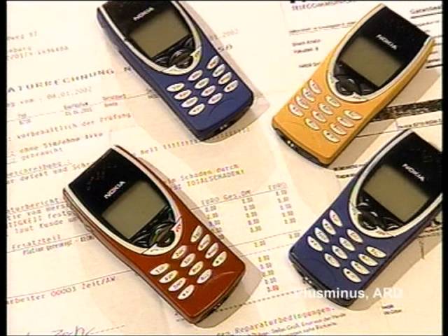 TV report about Nokia mobile phone display failures (2002)