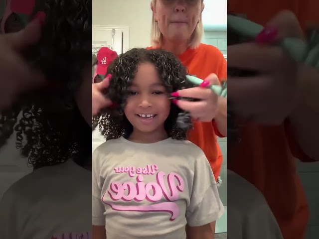 This Magical Hair Brush Made Her Curls BOUNCE Like Never Before!