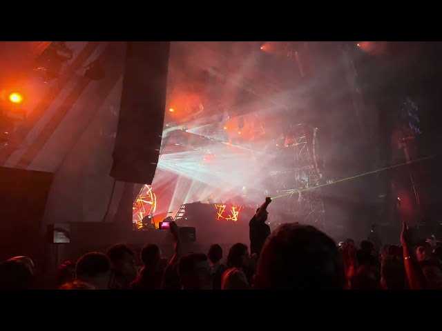 Armin van Buuren x David Guetta - In the Dark (feat. Aldae) [Live at SAGA Festival 2024]