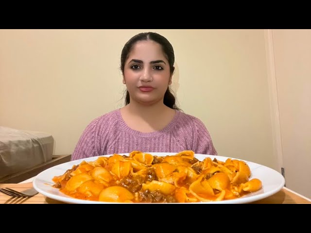 “Eating Pasta in 5 Minutes Challenge! Can I Finish It?”