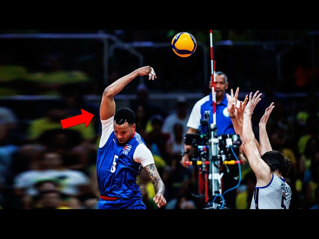 20 Genius Volleyball Skills That Shocked the World