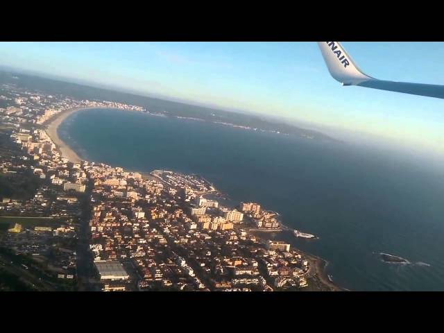 Ryanair take off from Majorca March 2015