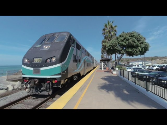 VR180 - Metrolink IEOC Line Train #859 Southbound in San Clemente CA - August 23th 2020 (1/2)