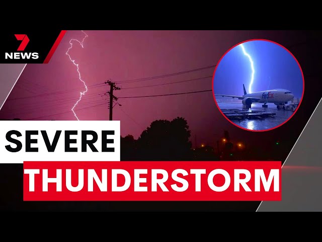 Severe thunderstorms have smashed Sydney | 7NEWS