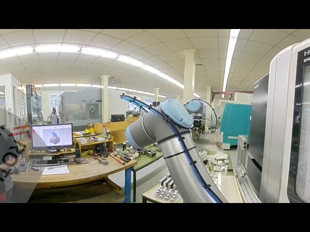 360 degree video of a very simple but effective collaborative robot cnc machine tending application