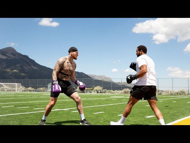 Las Vegas Raider Maxx Crosby using MMA, boxing to improve skills on the field