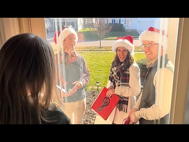 Caroling in a Rush (Behind the Scenes)