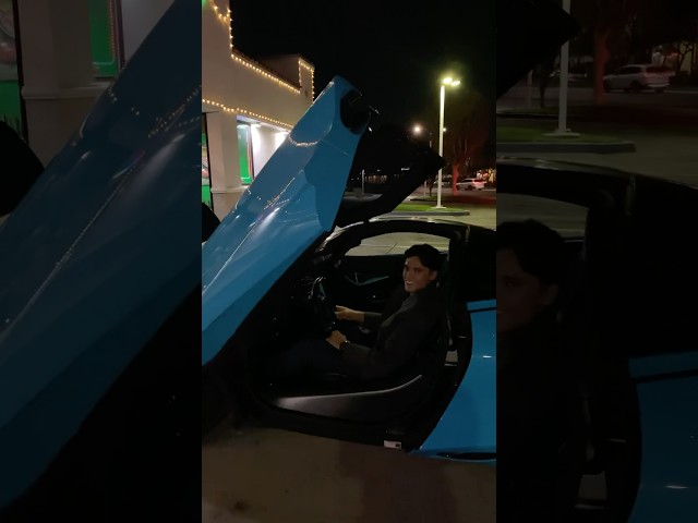 What a Mclaren 720s Sounds Like #mclaren #720 #coupe #butterfly #night