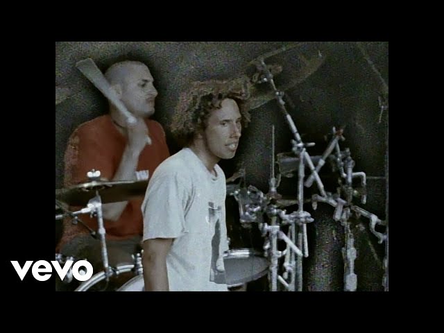 Rage Against The Machine - Bulls On Parade (Official HD Video)