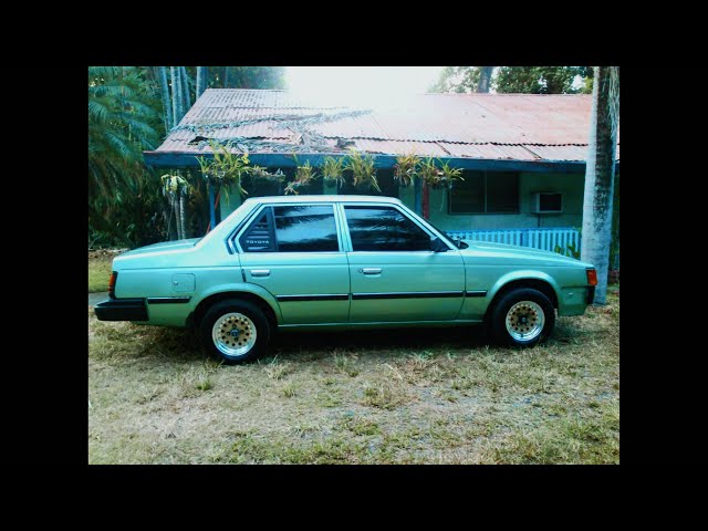 VINTAGE CAR TOYOTA CORONA DX 1983 MODEL RESTORATION