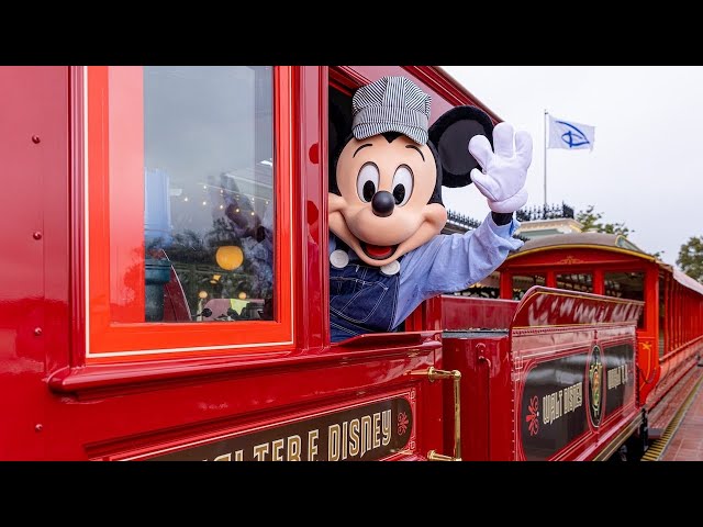 Walt Disney TRAIN TOUR DISNEYLAND 360 VR